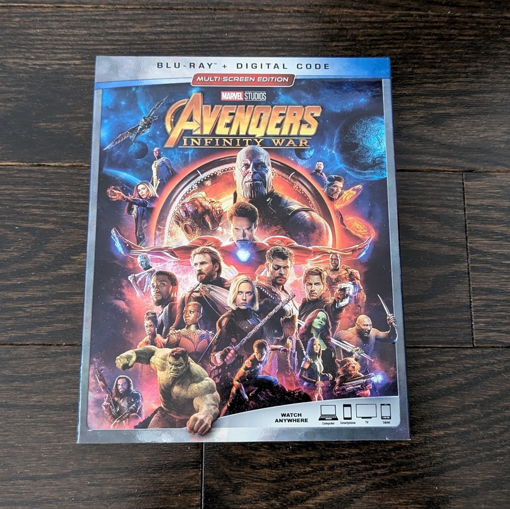 LIKE NEW Avengers Infinity War Blu-Ray movie, Marvel